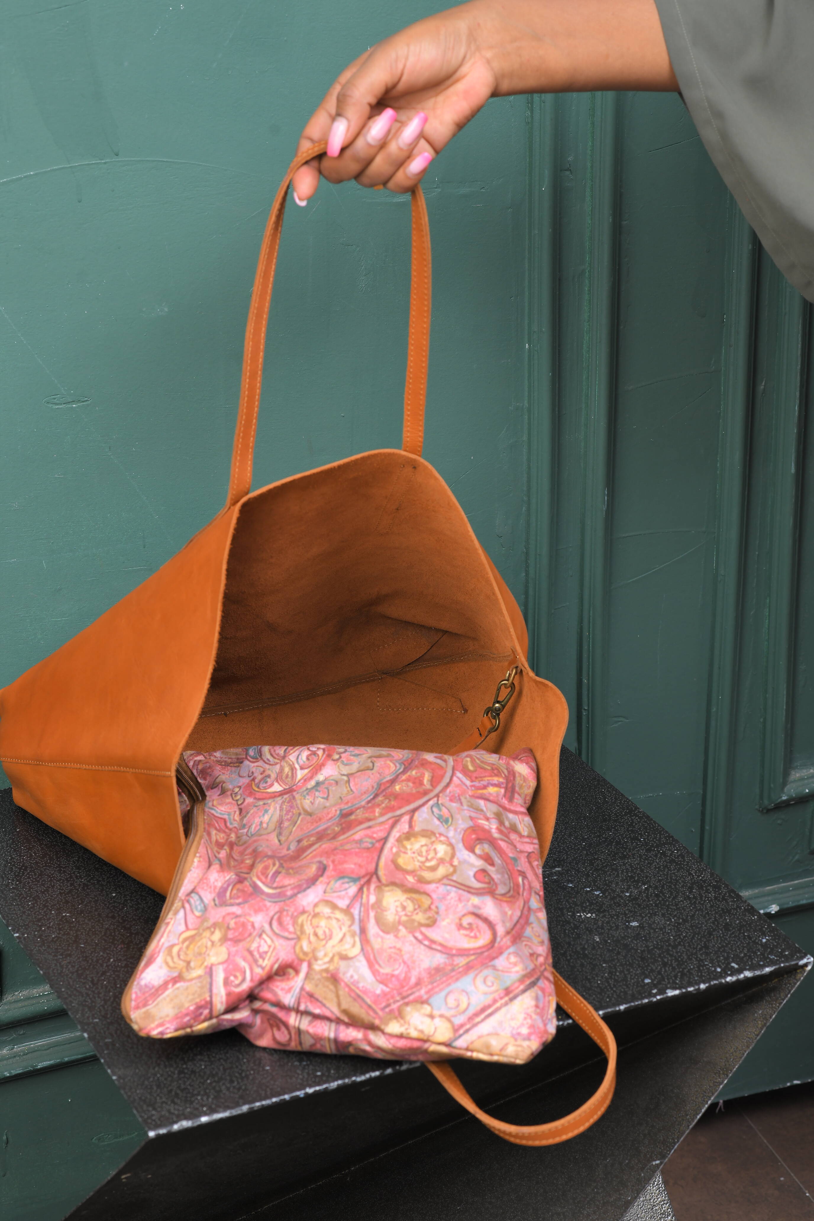 Kena Tote Bag - Image 5